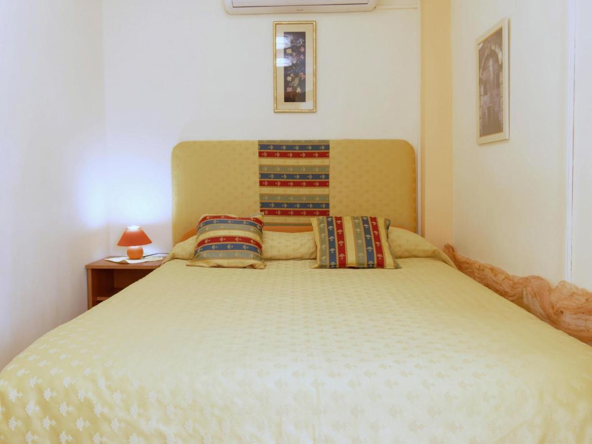 Holiday Home Nevena By Rent Istria Бує Екстер'єр фото