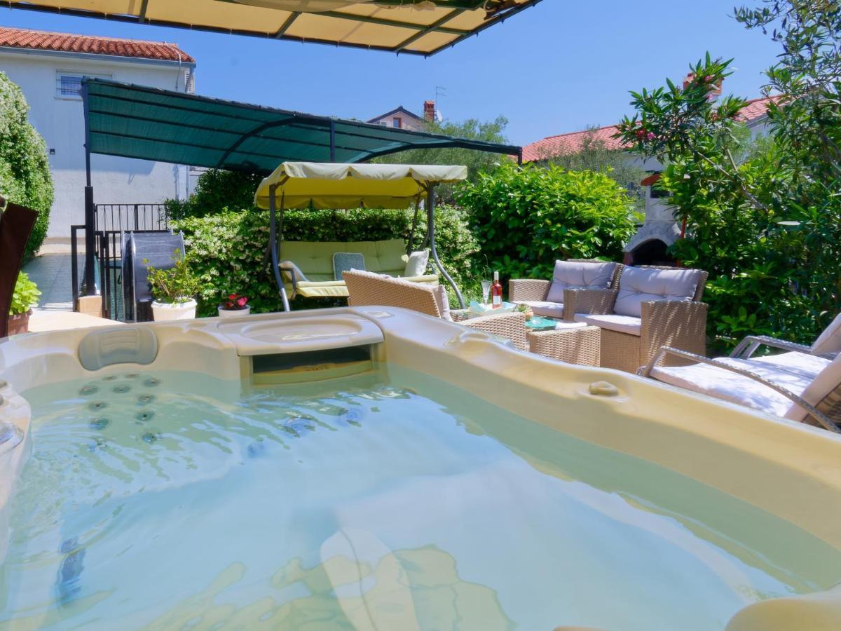 Holiday Home Nevena By Rent Istria Бує Екстер'єр фото